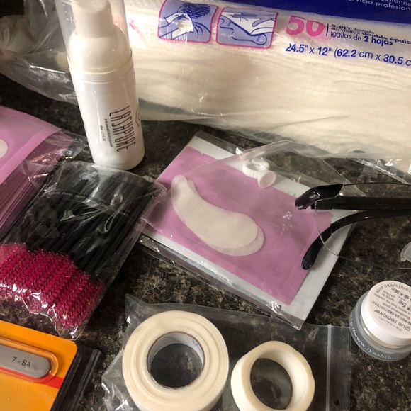 Eyelash Extension Supply Lot - Picture 7 of 13